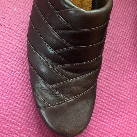 ๐ธ Unique Genuine Leather Clogs ๐ธ - Picture 7 of 10